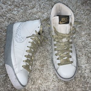 Vintage Nike high top sneakers sz 8